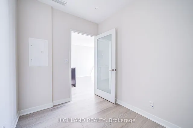 Additional property image - 100 Harbour St Unit 3909