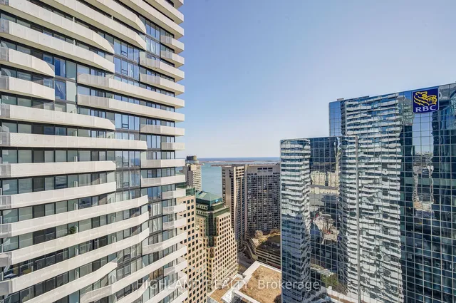 Additional property image - 100 Harbour St Unit 3909