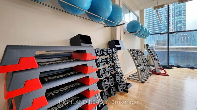 Additional property image - 100 Harbour St Unit 3909