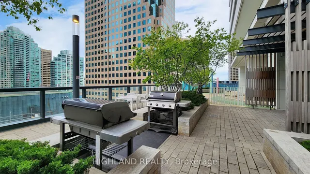Additional property image - 100 Harbour St Unit 3909