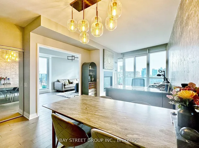 Additional property image - 25 Carlton St Unit 3101