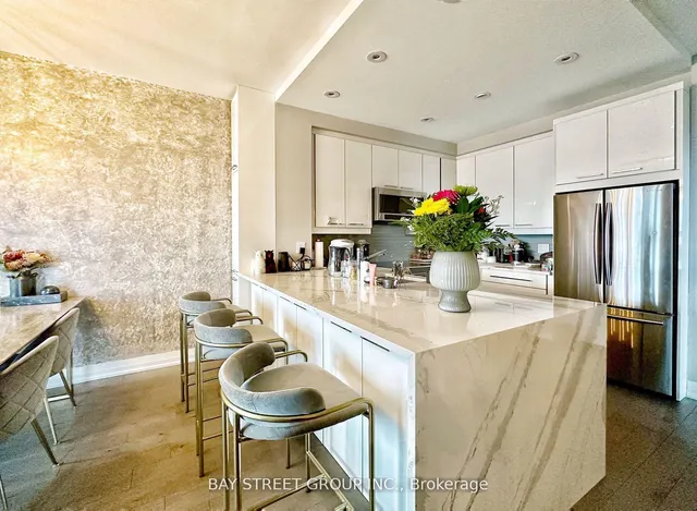 Additional property image - 25 Carlton St Unit 3101
