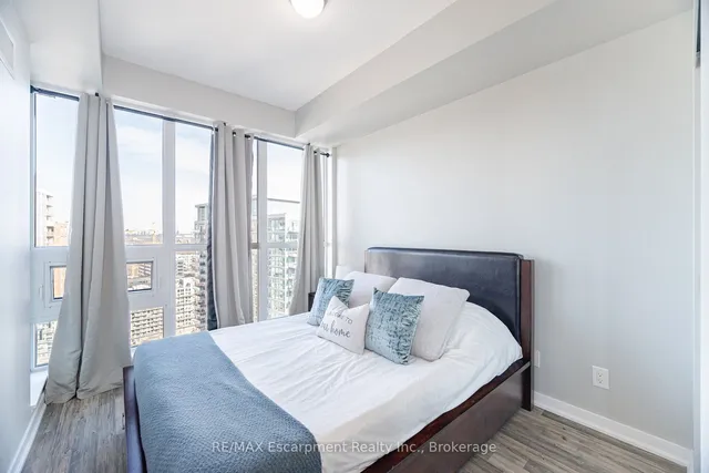Additional property image - 150 East Liberty St Unit 2301