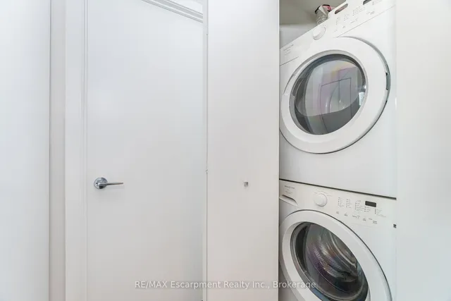 Additional property image - 150 East Liberty St Unit 2301