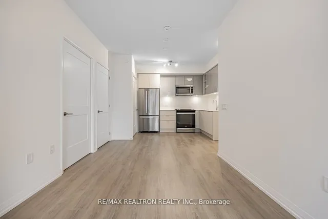 Additional property image - 25 Holly St Unit 710