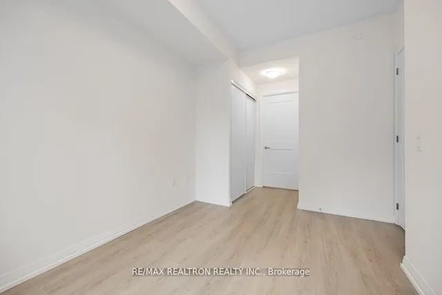 Additional property image - 25 Holly St Unit 710