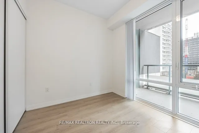 Additional property image - 25 Holly St Unit 710
