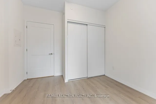 Additional property image - 25 Holly St Unit 710
