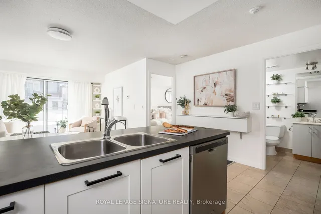 Additional property image - 18 Beverley St Unit 322