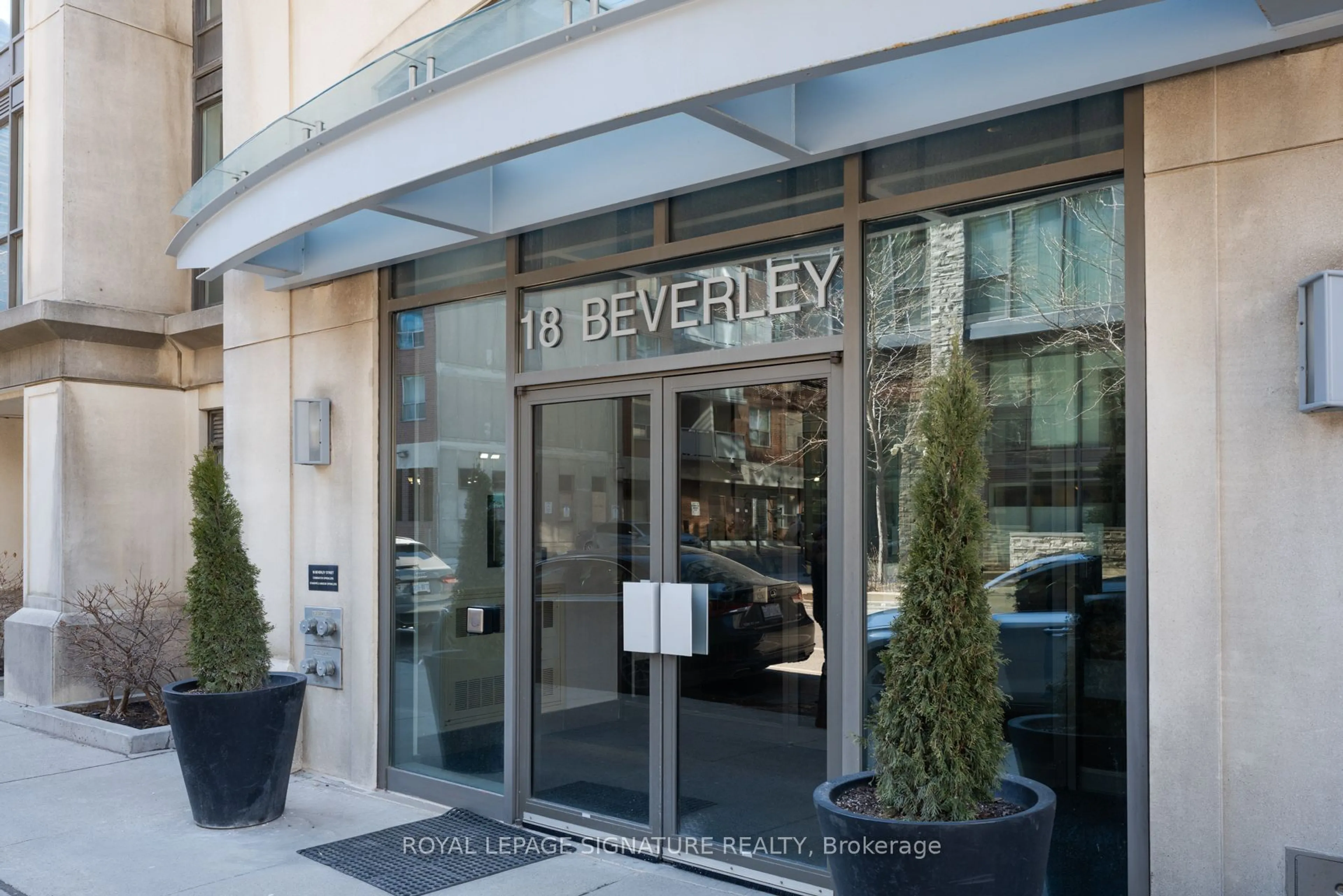 Lobby for 18 Beverley St #322, Toronto Ontario M5T 3L2