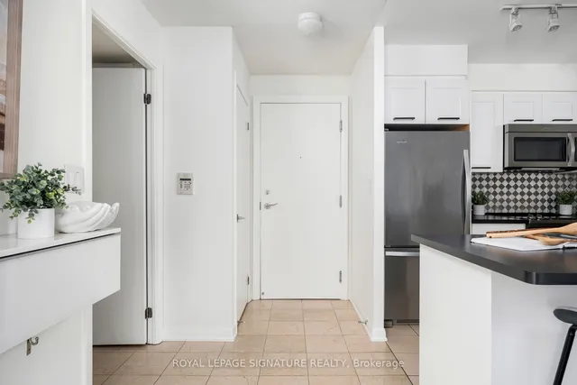 Additional property image - 18 Beverley St Unit 322