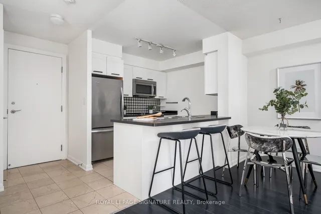 Additional property image - 18 Beverley St Unit 322