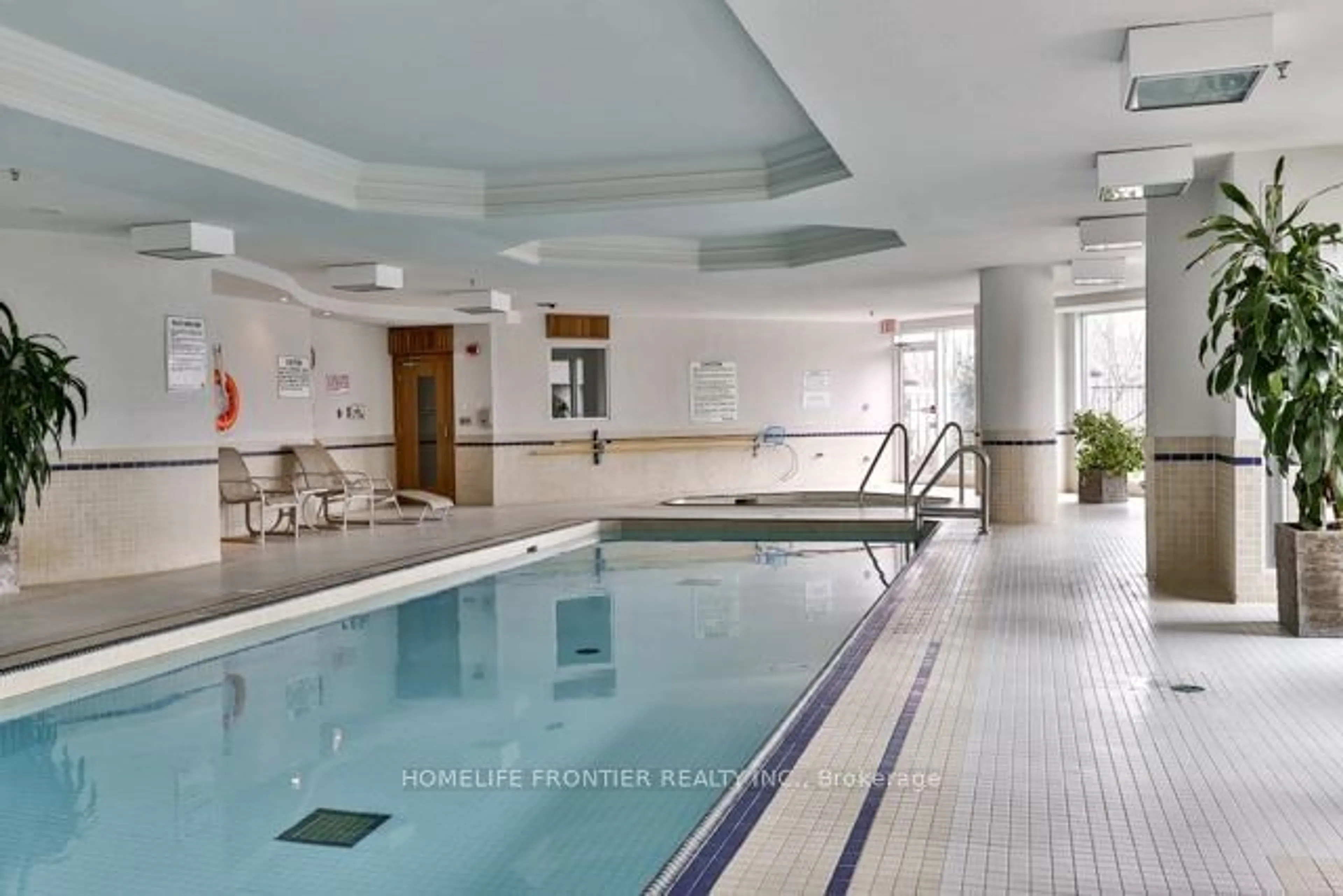 Pool for 300 Bloor St #504, Toronto Ontario M4W 3Y2