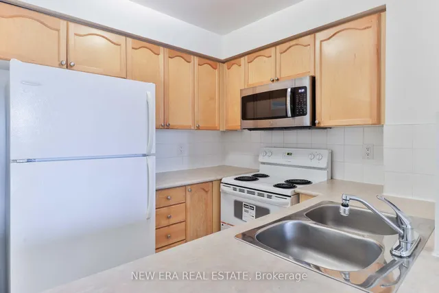 Additional property image - 21 Hillcrest Ave Unit 313