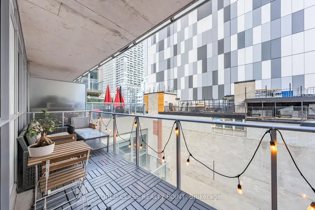 Additional property image - 375 King St Unit 705