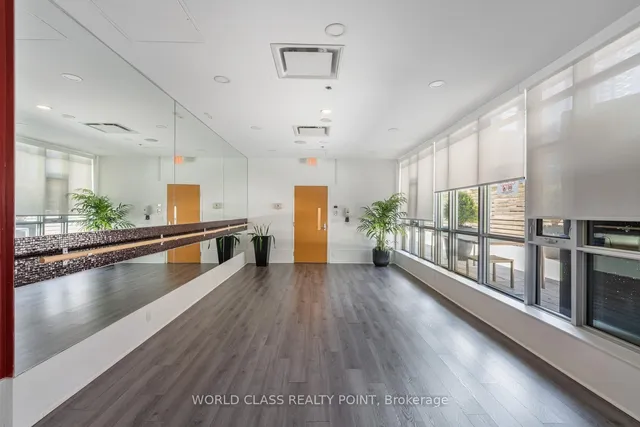 Additional property image - 375 King St Unit 705