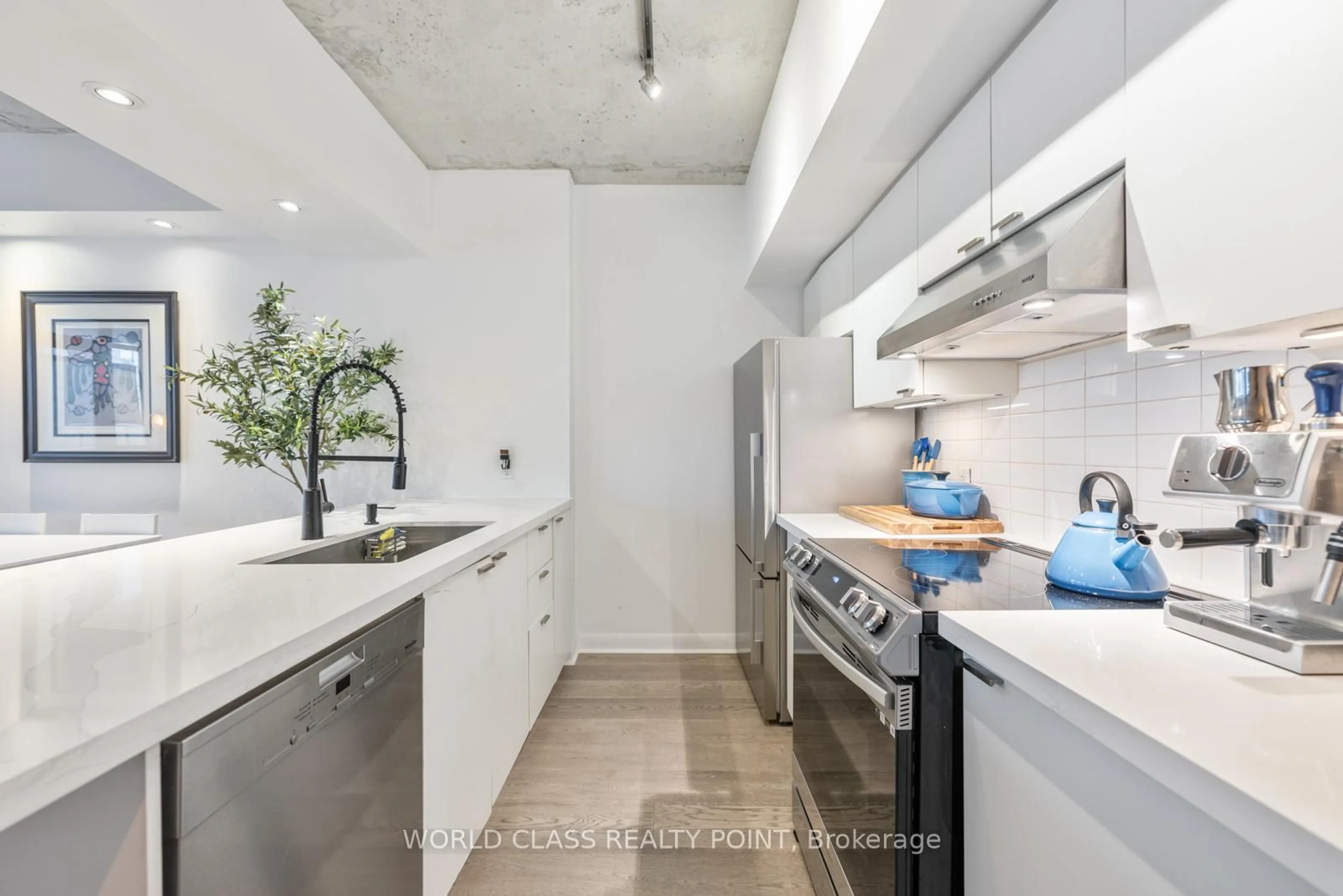 Contemporary kitchen, unknown for 375 King St #705, Toronto Ontario M5V 1K1