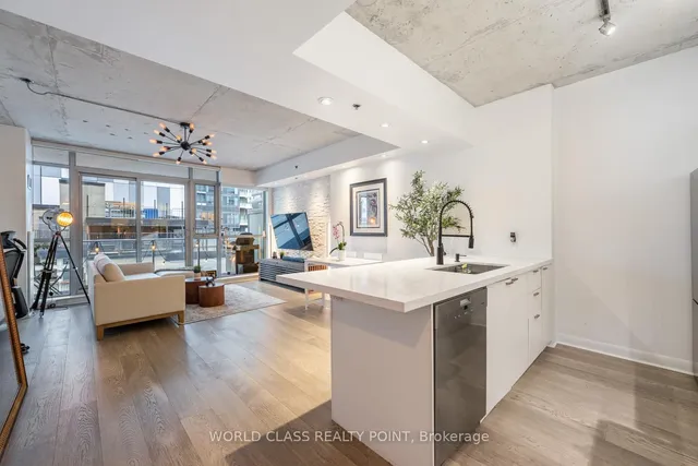 Additional property image - 375 King St Unit 705