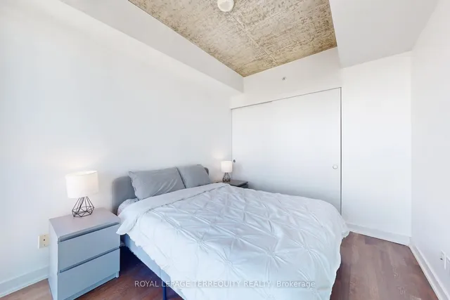 Additional property image - 185 Roehampton Ave Unit 1707