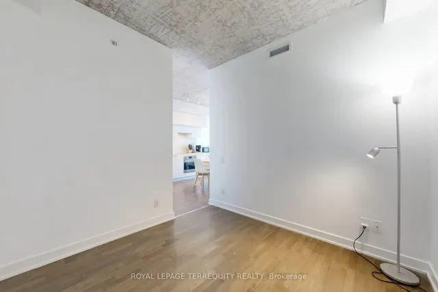 Additional property image - 185 Roehampton Ave Unit 1707
