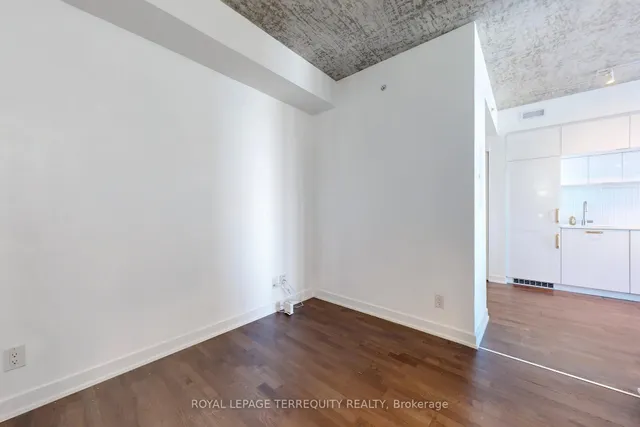 Additional property image - 185 Roehampton Ave Unit 1707