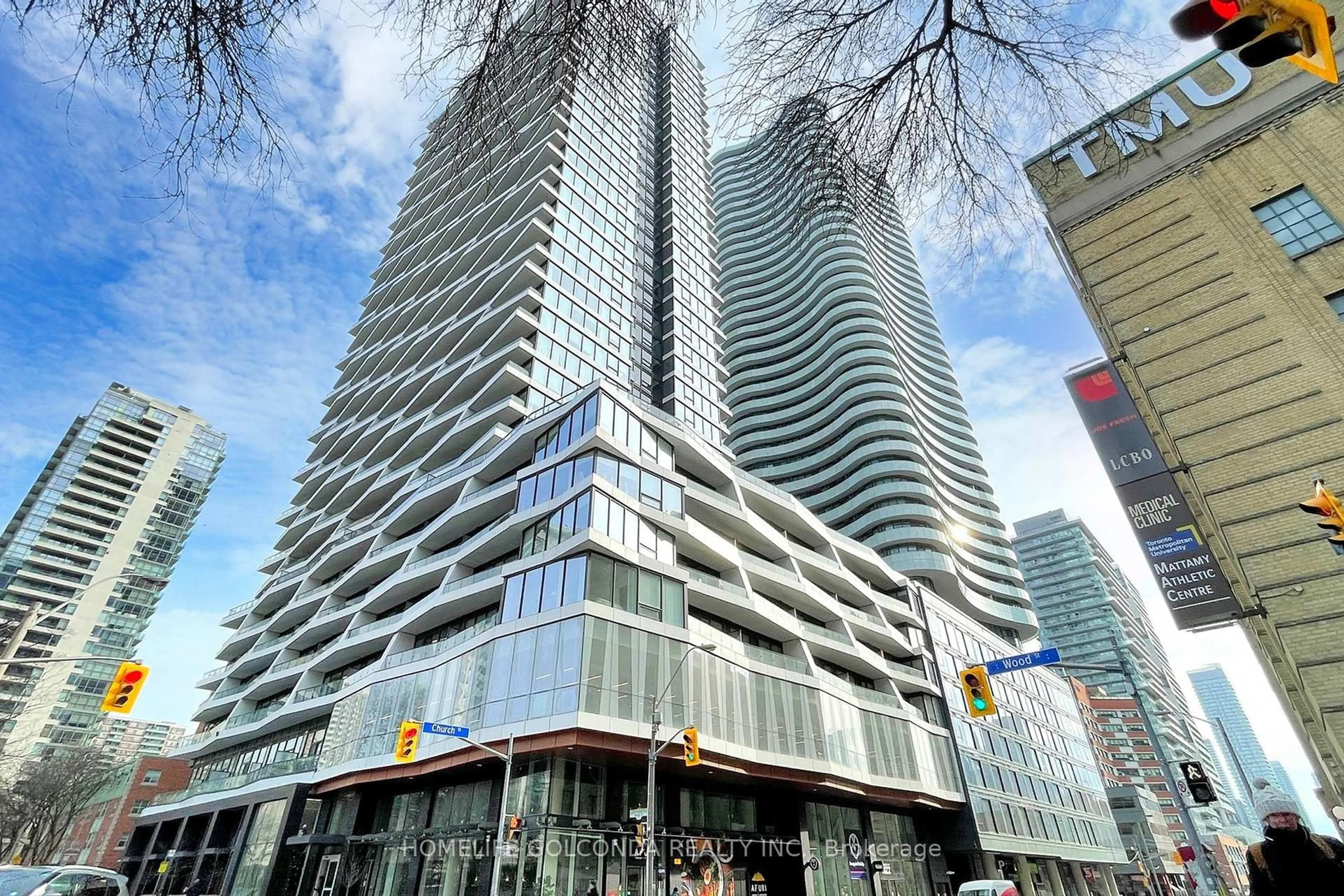 Indoor foyer for 85 wood St #PH08, Toronto Ontario M4Y 0E8
