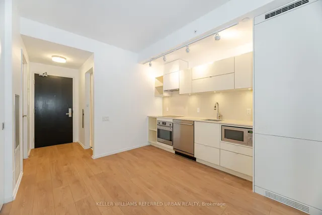 Additional image 42 of 125 Peter St Unit 1811