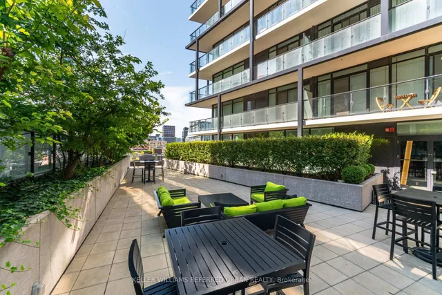 Additional image 8 of 125 Peter St Unit 1811