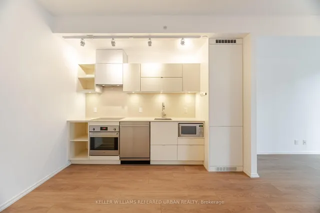 Additional image 41 of 125 Peter St Unit 1811