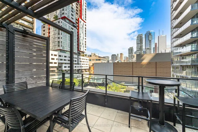 Additional image 4 of 125 Peter St Unit 1811