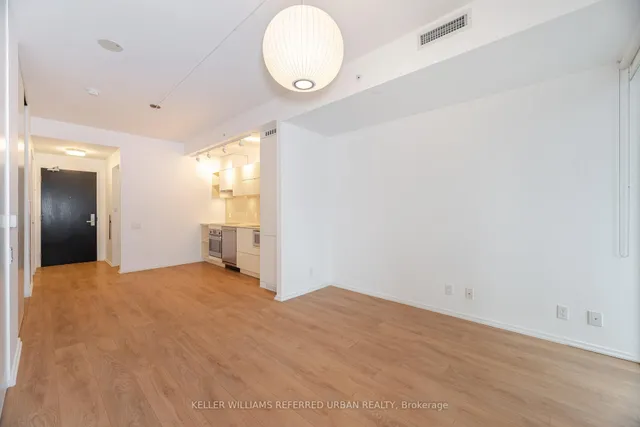 Additional image 36 of 125 Peter St Unit 1811