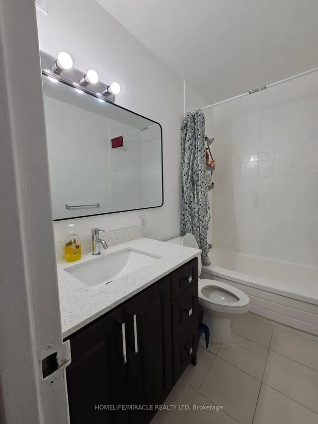 Additional property image - 715 Don Mills Rd Unit 201