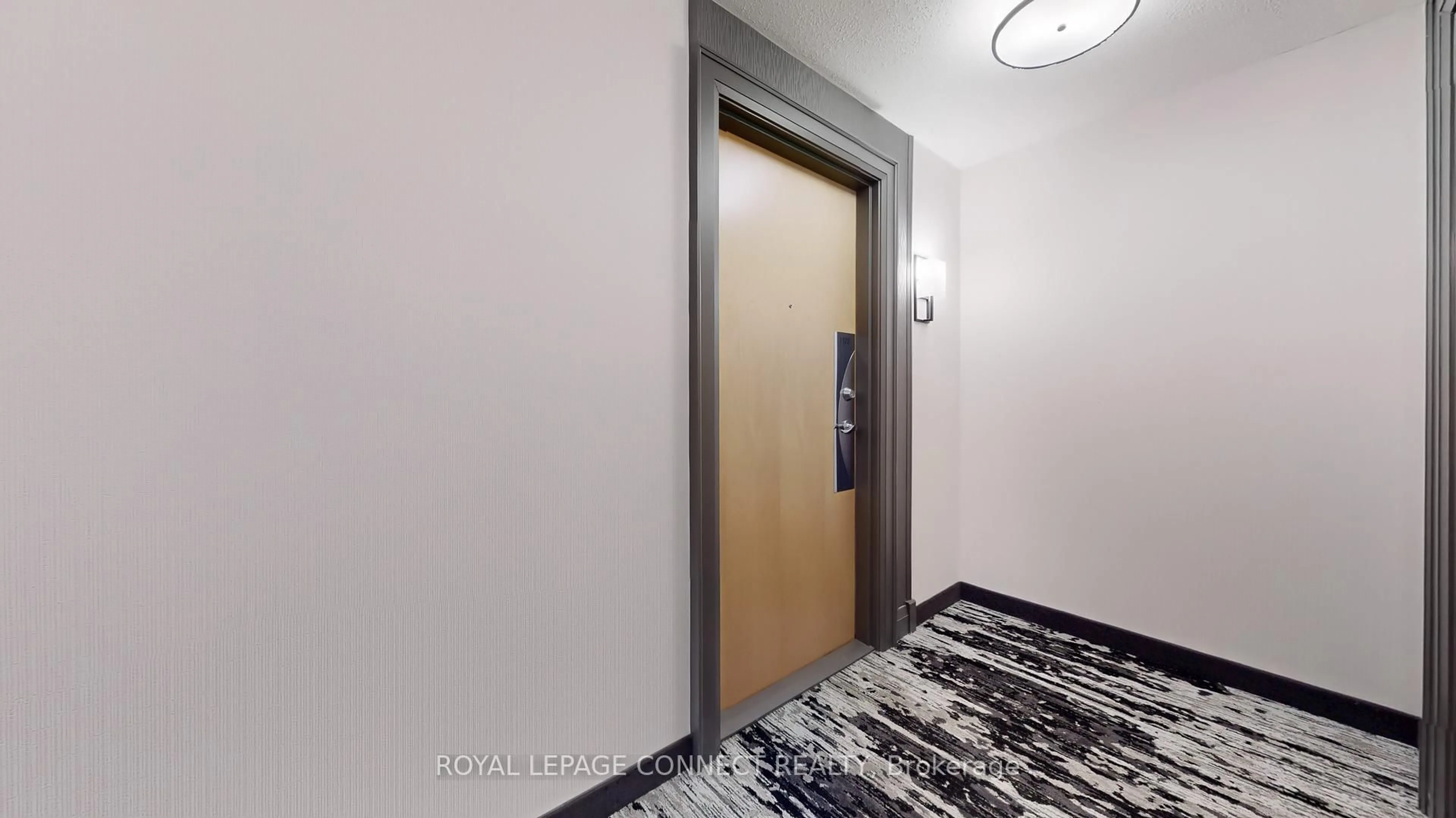 Indoor foyer for 4978 Yonge St #1103, Toronto Ontario M2N 7G8