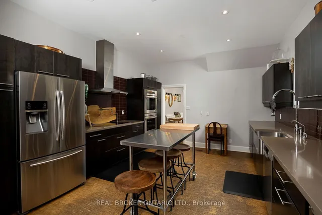 Additional property image - 298 Berkeley St