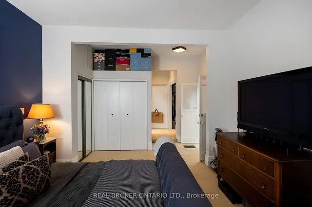 Additional property image - 298 Berkeley St