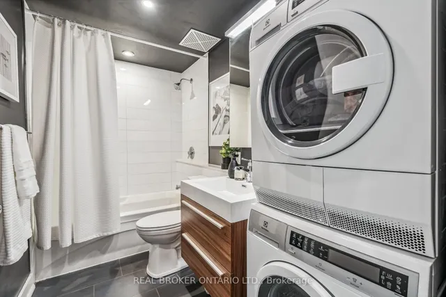 Additional property image - 637 Lake Shore Blvd Unit 412