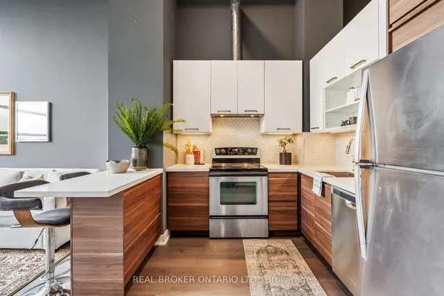 Additional property image - 637 Lake Shore Blvd Unit 412