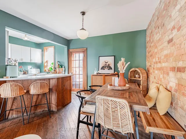 Additional property image - 867 Bathurst St
