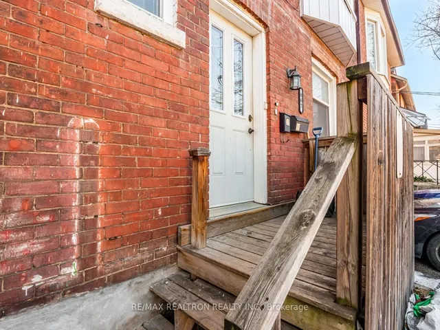 Additional property image - 867 Bathurst St
