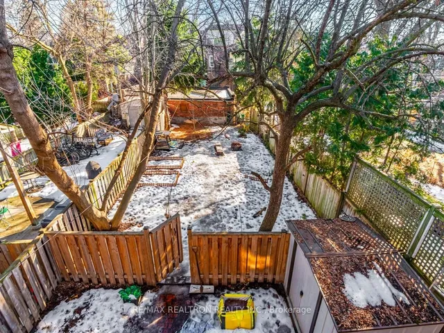 Additional property image - 867 Bathurst St