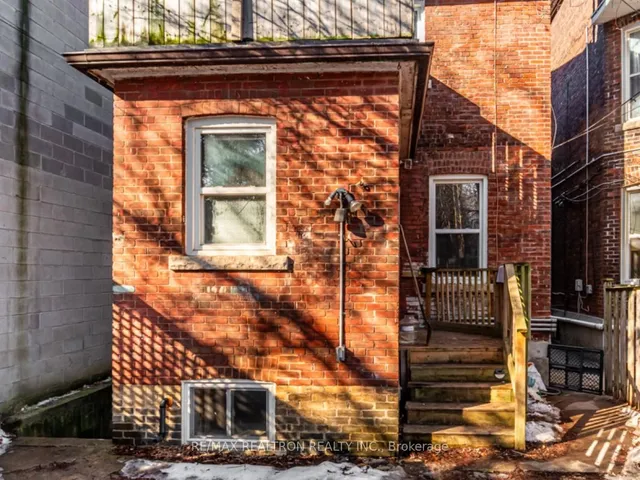 Additional property image - 867 Bathurst St