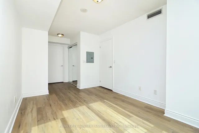 Additional property image - 12 Yonge St Unit 1206