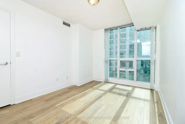 Additional property image - 12 Yonge St Unit 1206