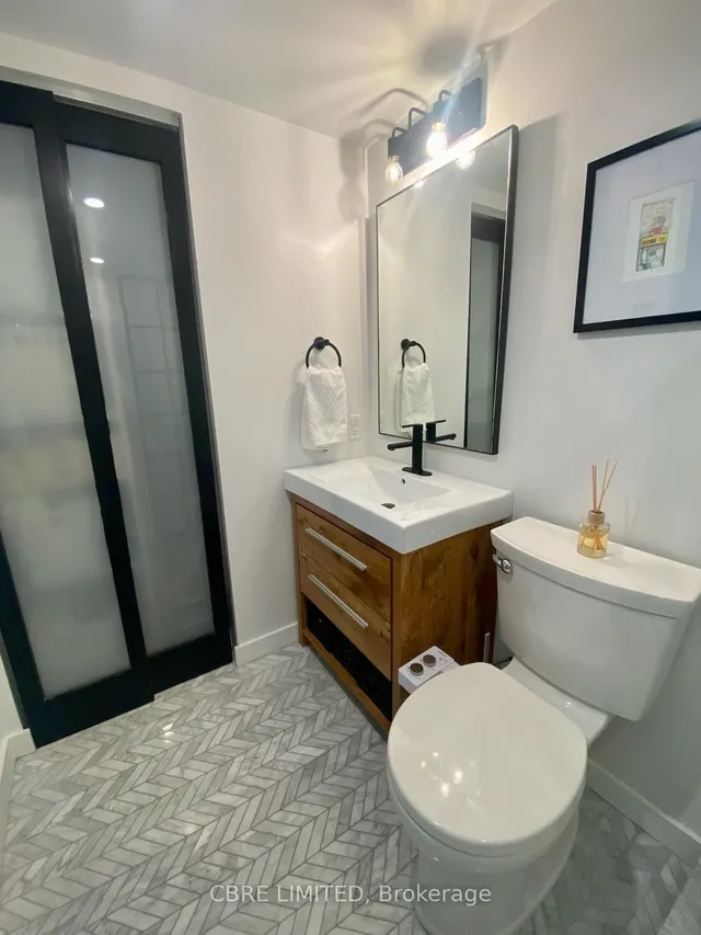 Additional property image - 388 Richmond St Unit 1107