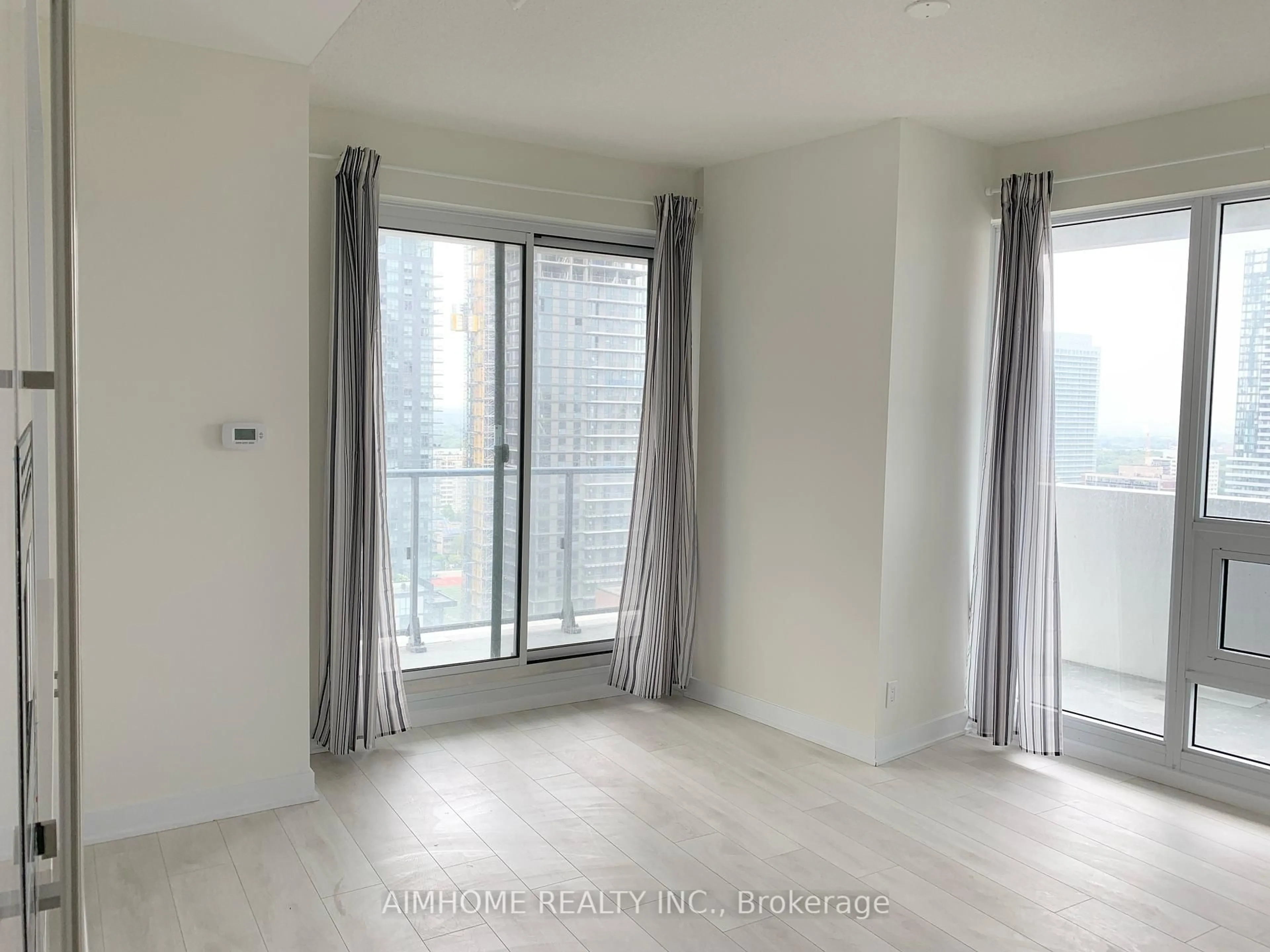 A pic of a room for 2221 Yonge St #2302, Toronto Ontario M4S 2B4