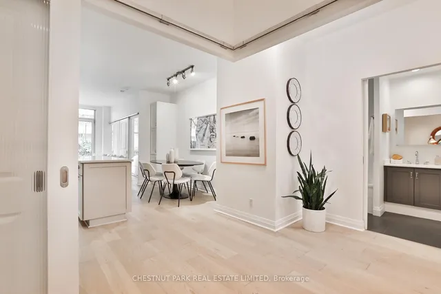 Additional property image - 20 Scrivener Sq Unit 107