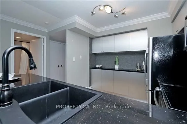 Additional property image - 410 Queens Quay N/A Unit 1417