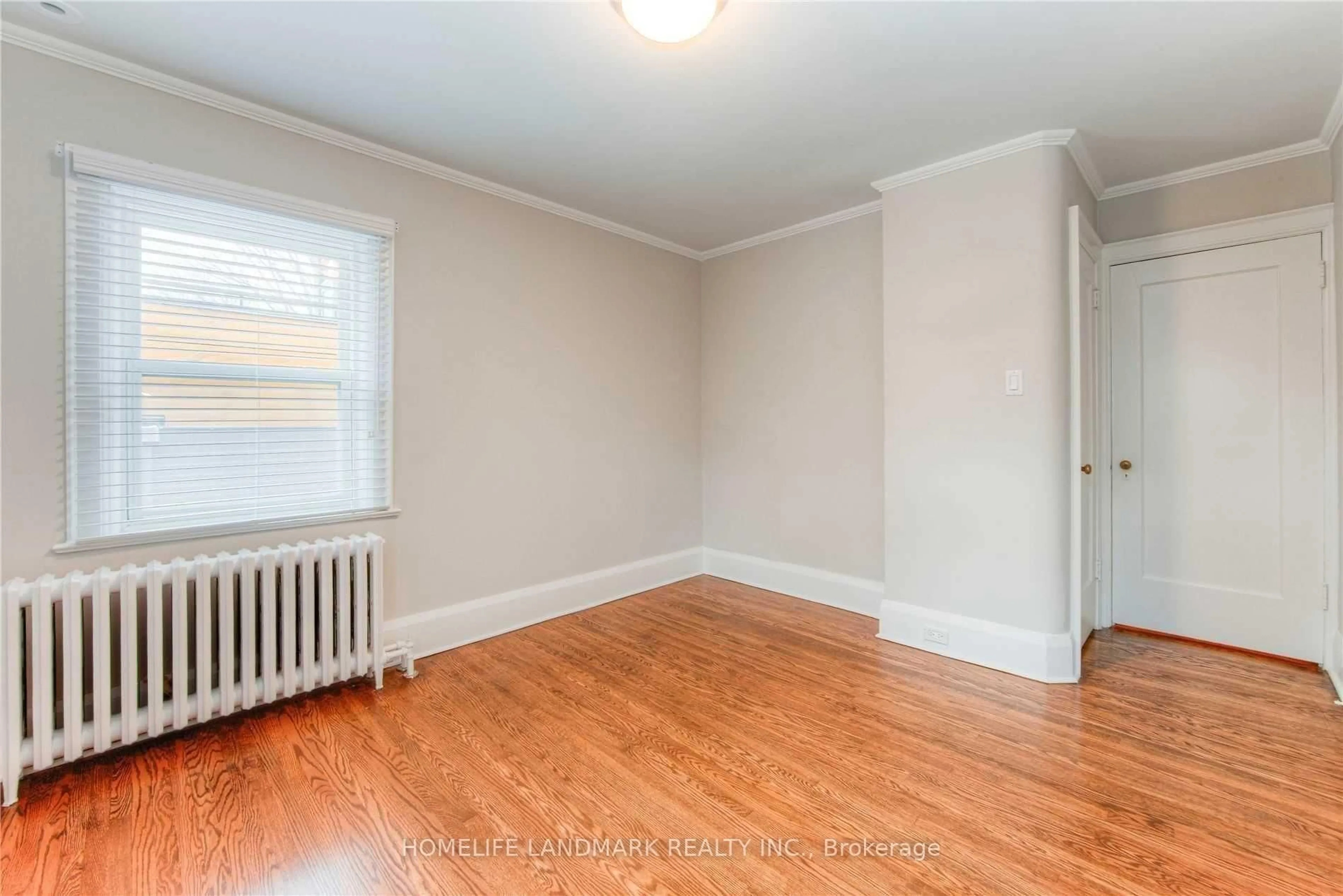 A pic of a room for 283 Chaplin Cres, Toronto Ontario M5P 1B1