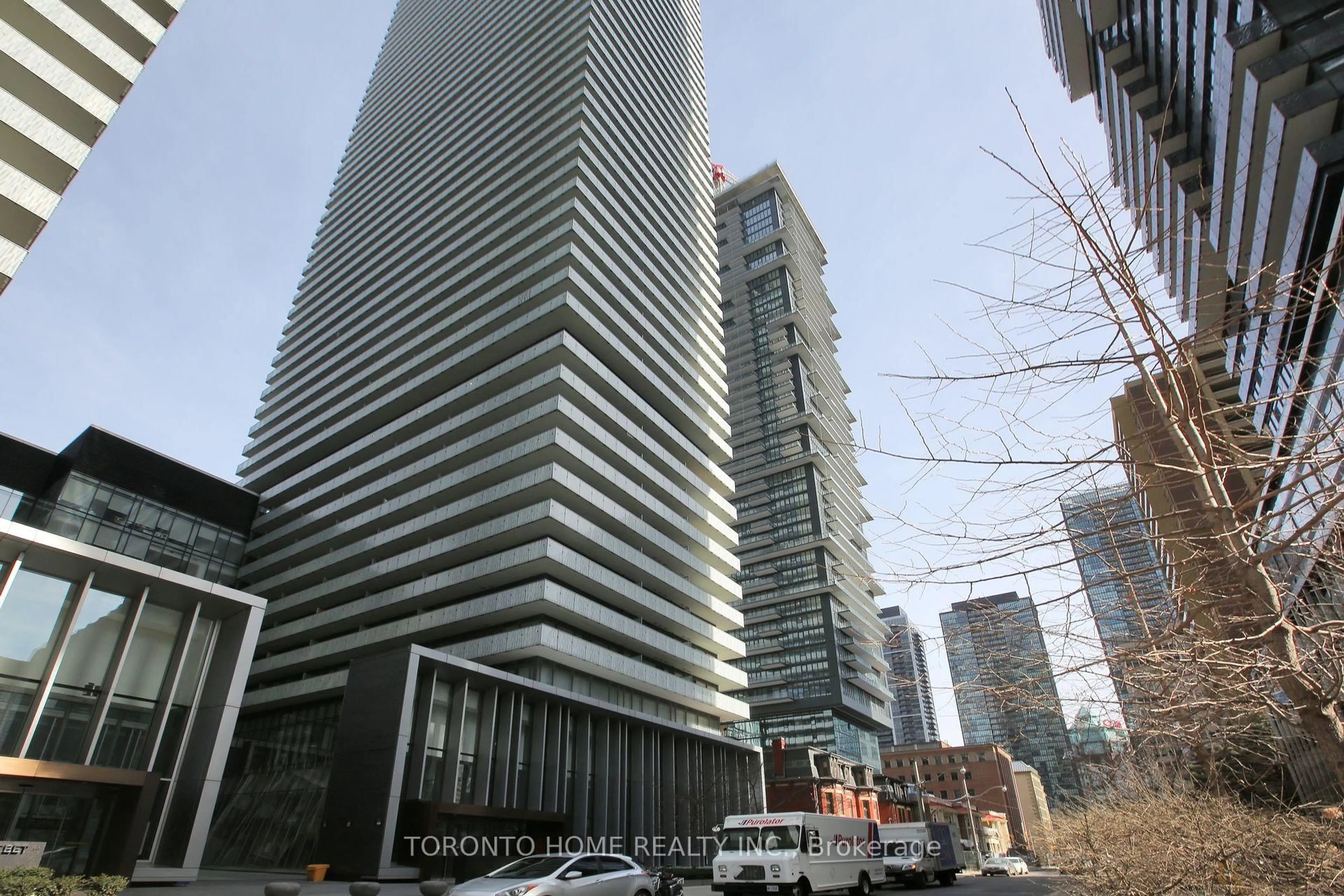 Indoor foyer for 50 Charles St #1011, Toronto Ontario M4Y 0C3