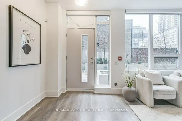 Additional property image - 120 Parliament St Unit Th105